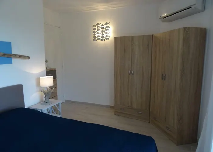 8 Au Village Marin Villa